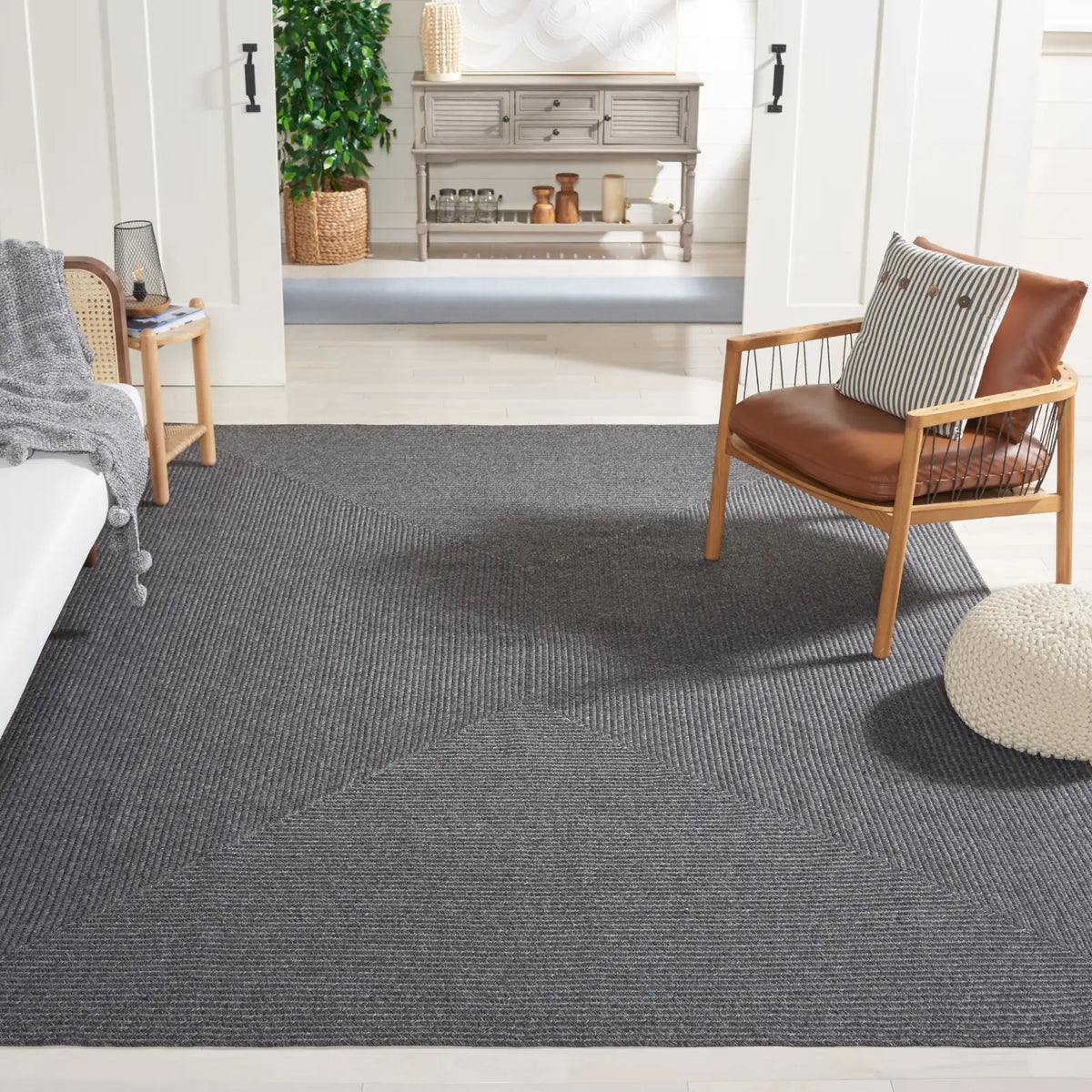 Safavieh Braided 10'-0" x 14'-0" Rug in Black