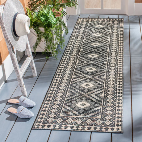 Safavieh Veranda 2'-3" x 10'-0" Rug in Ivory / Grey