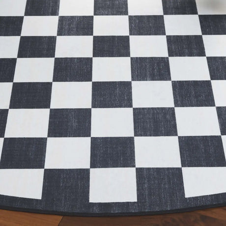 Safavieh Santa Clara 6'-0" x 6'-0" Rug in Ivory / Black