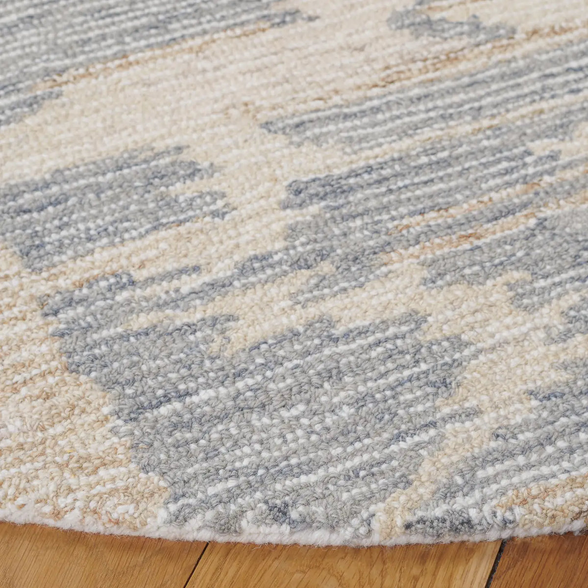 Safavieh Ebony 6'-0" x 6'-0" Rug in Grey / Ivory