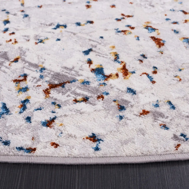 Safavieh Amelia 6'-7" x 6'-7" Rug in Grey / Light Grey