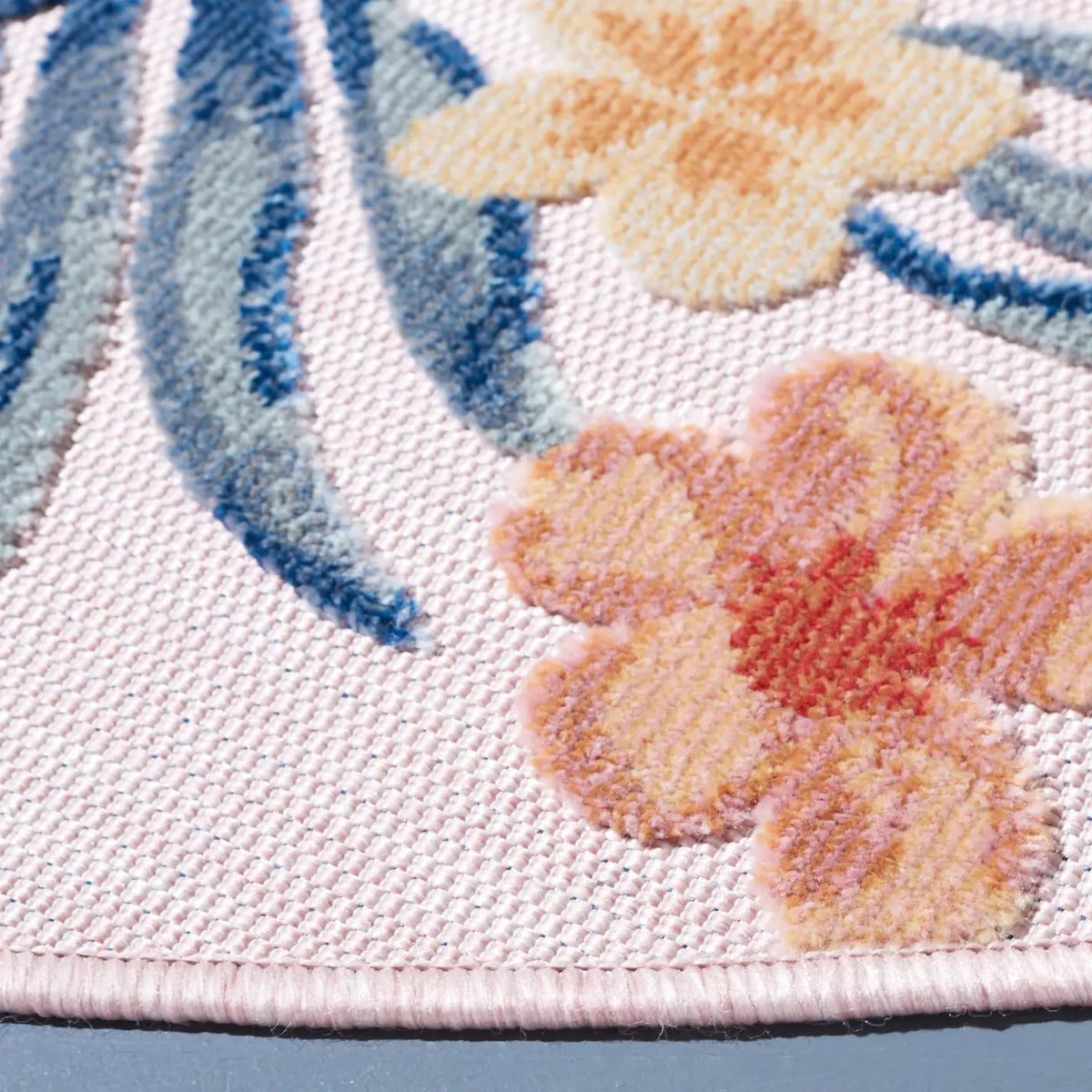 Safavieh Cabana 6'-5" x 6'-5" Rug in Pink / Grey
