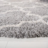 Safavieh Fontana Shag  800 6'-7" x 6'-7" Rug in Grey / Cream
