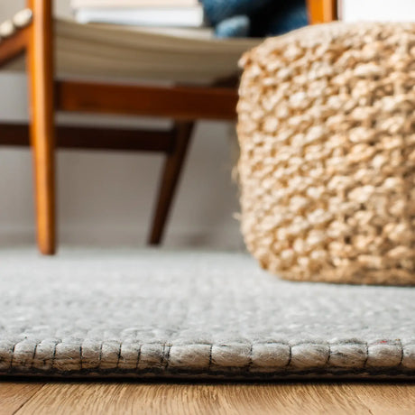 Safavieh Marbella 5'-0" x 8'-0" Rug in Light Grey