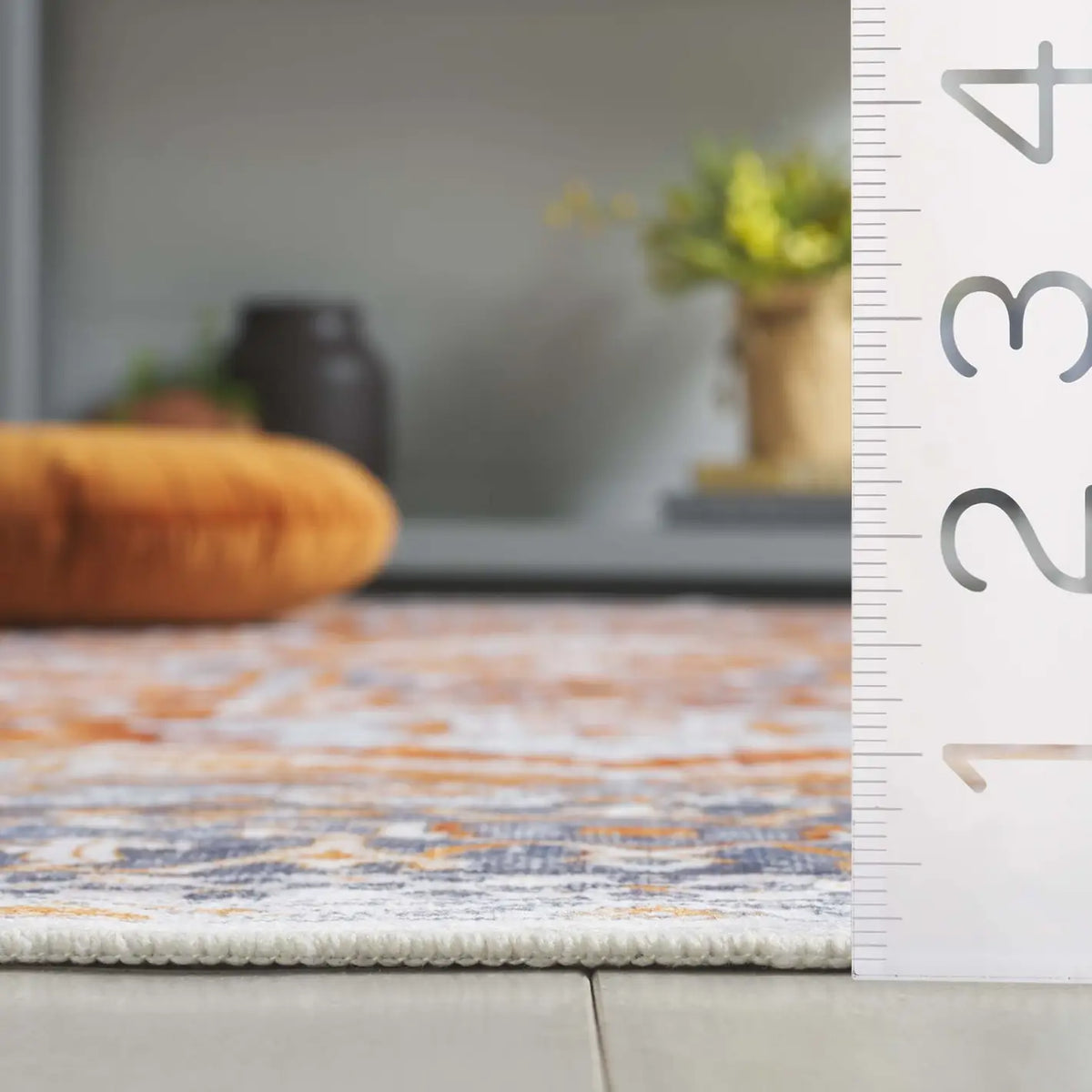 Safavieh Arizona 4'-0" x 6'-0" Rug in Rust / Grey