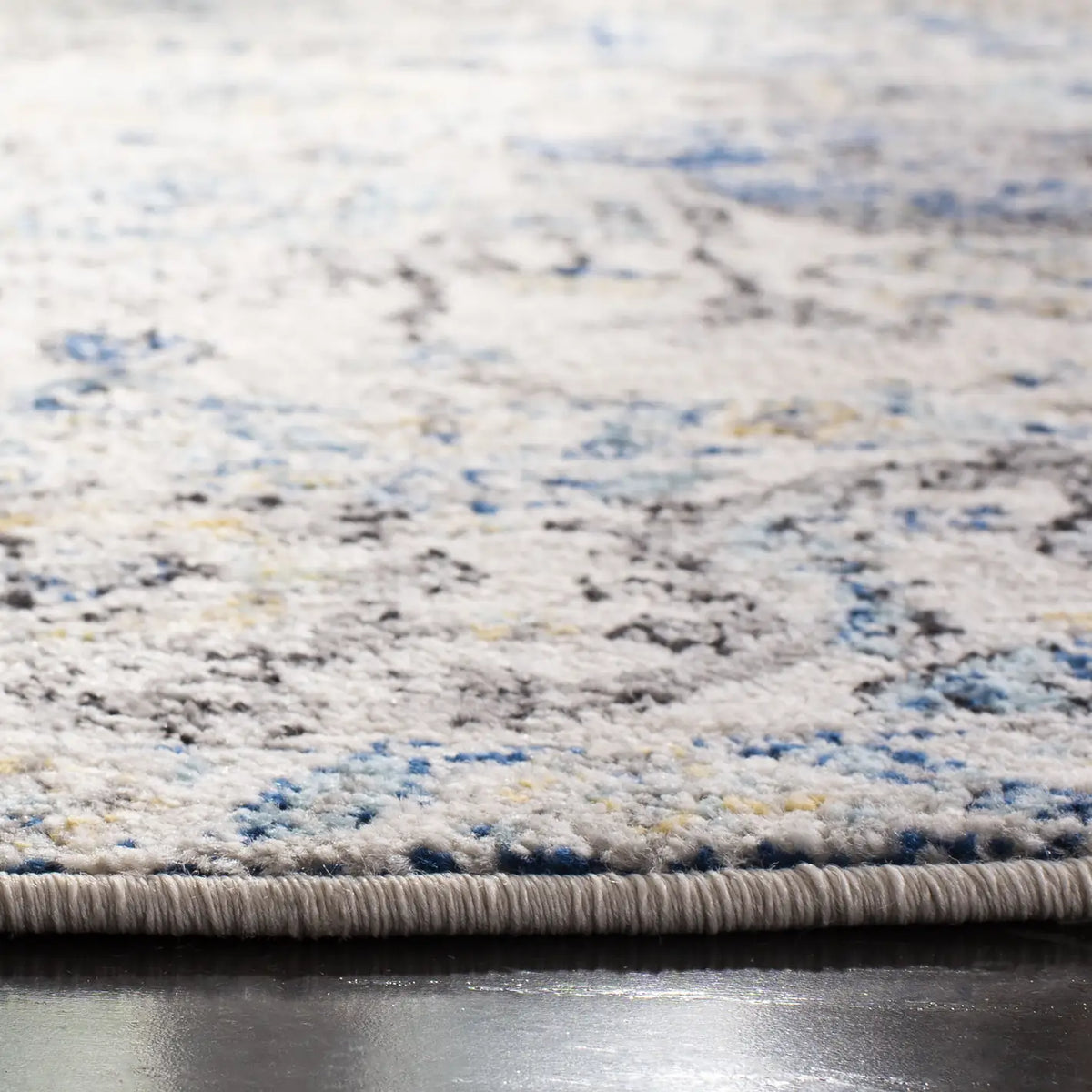 Safavieh Madison 10'-0" x 10'-0" Rug in Grey / Ivory