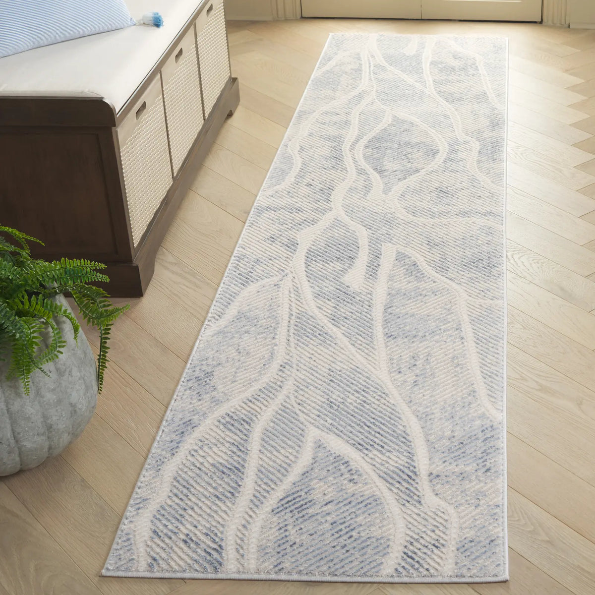 Safavieh Prestige 2'-3" x 8'-0" Rug in Ivory / Blue