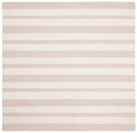 Safavieh Safavieh Kids 5'-0" x 5'-0" Rug in Pink / Ivory