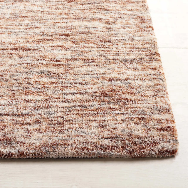 Safavieh Himalaya 4'-0" x 6'-0" Rug in Rust / Beige