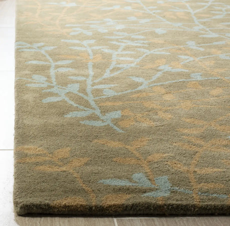 Safavieh Soho 3'-6" x 5'-6" Rug in Light Brown / Multi