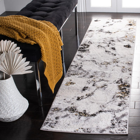 Safavieh Amelia 2'-0" x 10'-0" Rug in Grey / Gold