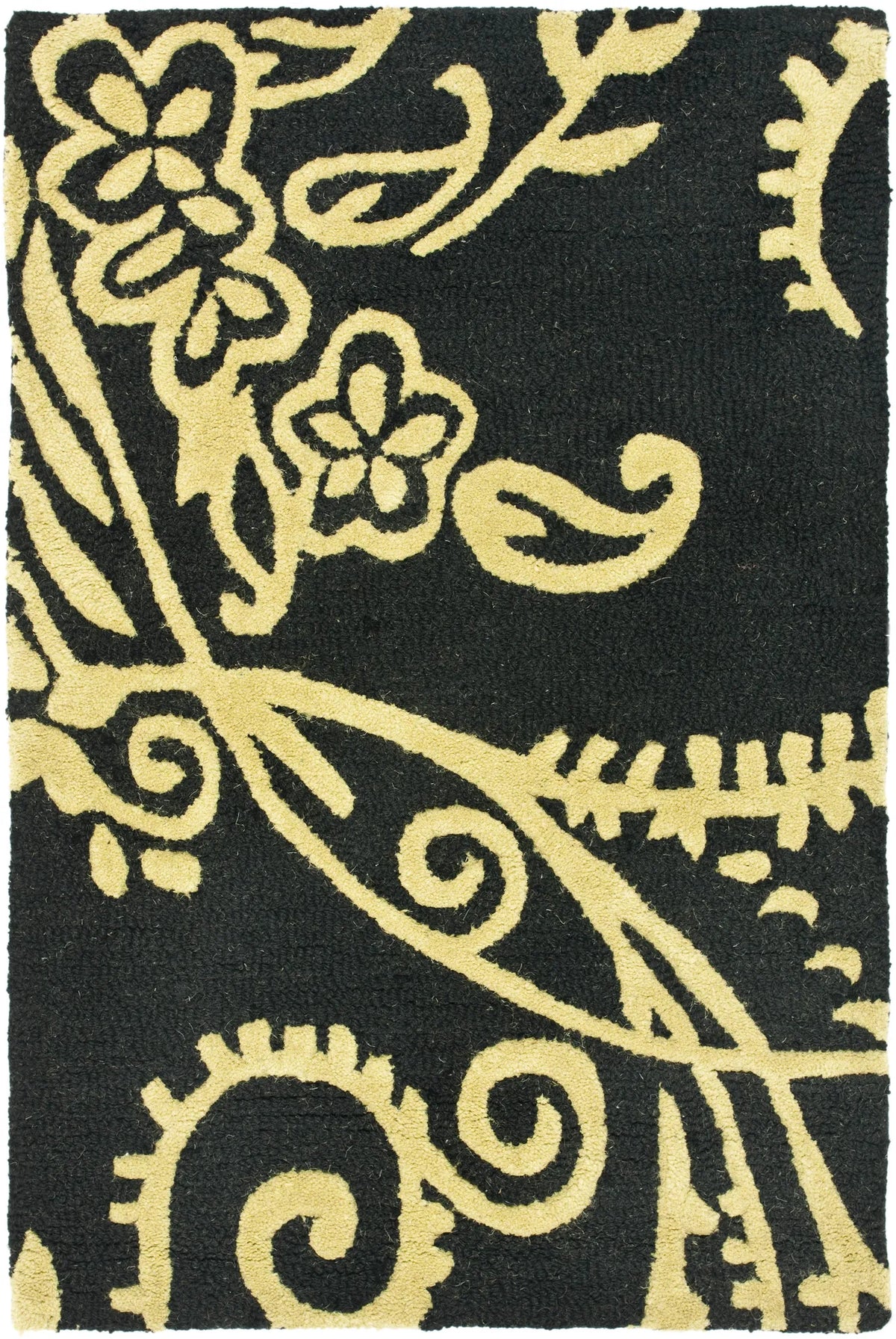 Safavieh Soho 2'-0" x 3'-0" Rug in Black / Green