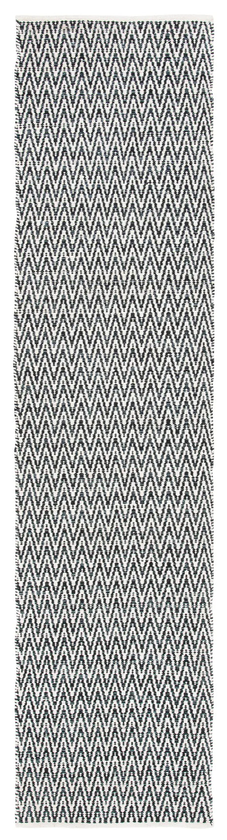 Safavieh Montauk 2'-3" x 9'-0" Rug in Ivory / Dark Grey