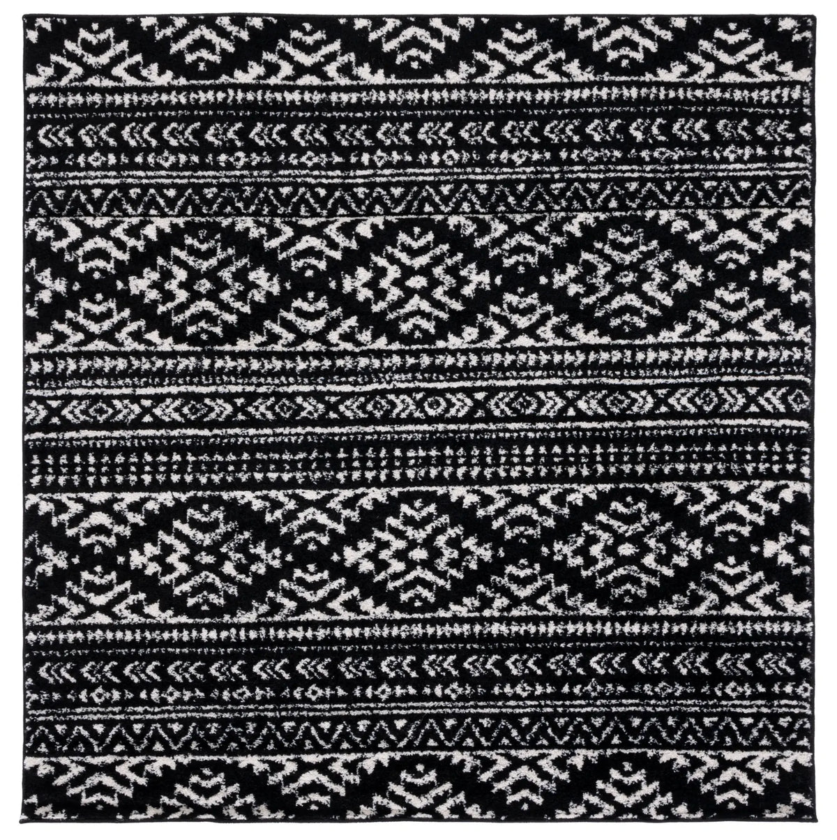 Safavieh Tulum 5'-0" x 5'-0" Rug in Black / Ivory
