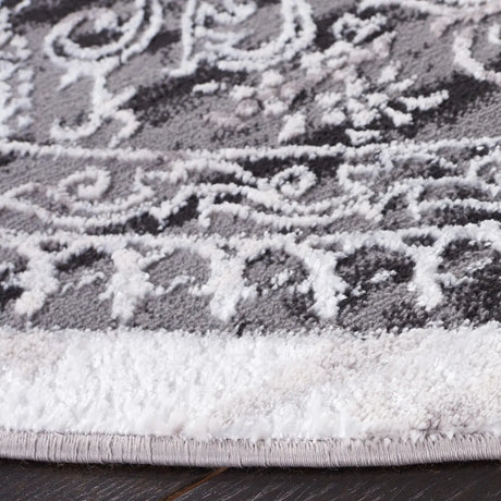 Safavieh Amelia 6'-7" x 6'-7" Rug in Charcoal / Grey