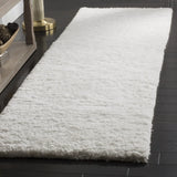 Safavieh Sheep Shag 2'-3" x 6'-0" Rug in Ivory