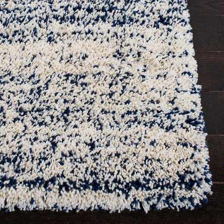 Safavieh Hudson Shag 4'-0" x 6'-0" Rug in Ivory / Navy