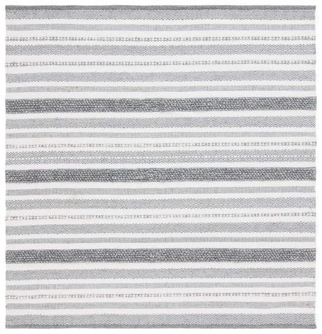 Safavieh Kilim 6'-0" x 6'-0" Rug in Silver / Ivory