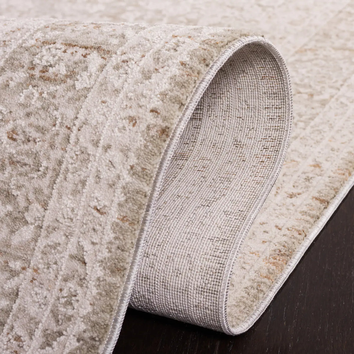 Safavieh Willow 4'-0" x 6'-0" Rug in Ivory / Sage