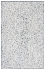 Safavieh Capri 4'-0" x 6'-0" Rug in Ivory / Blue