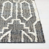 Safavieh Natural Fiber 4'-0" x 6'-0" Rug in Black / Ivory