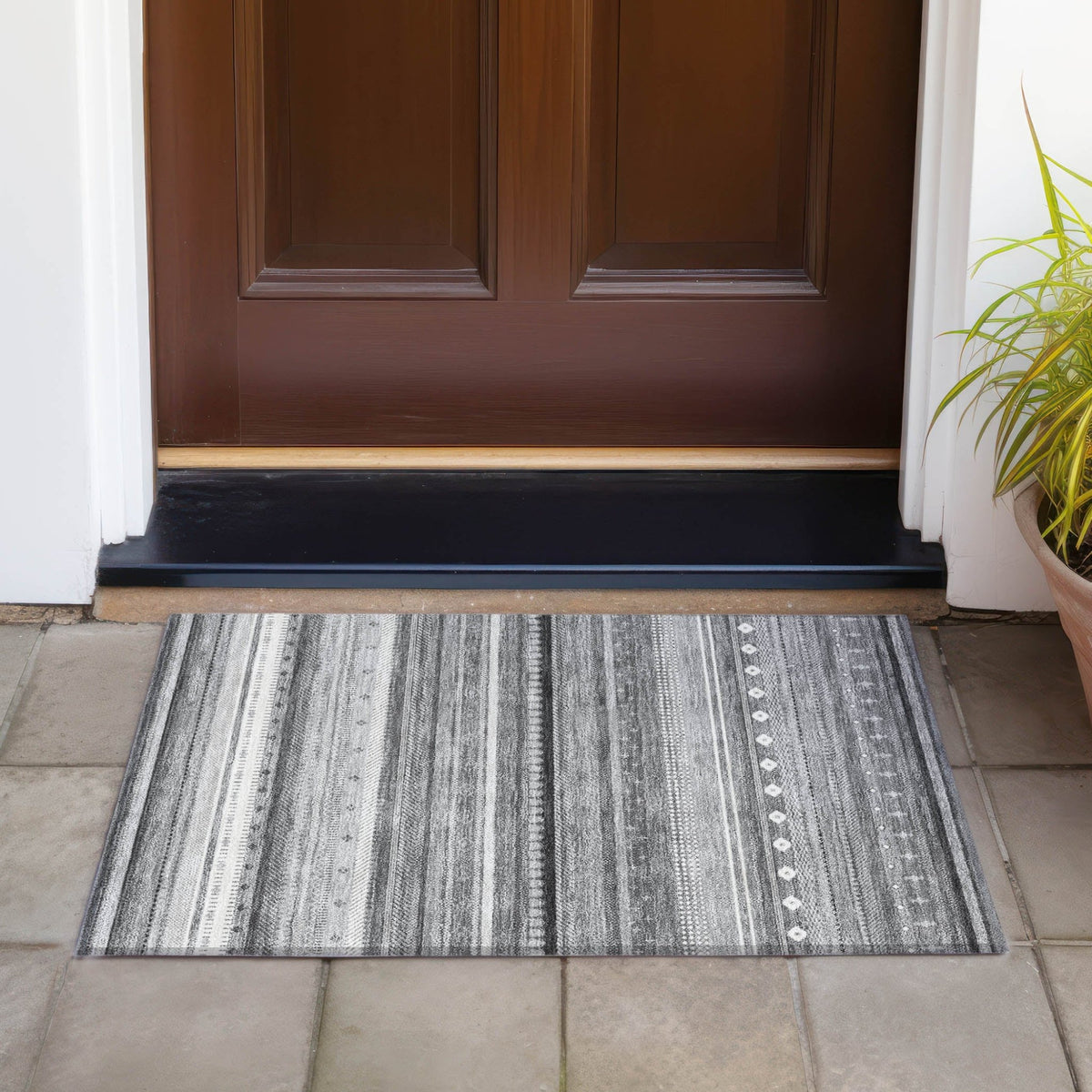 Addison Chantille ACN2218 Stripes Machine Made Transitional Gray Rug