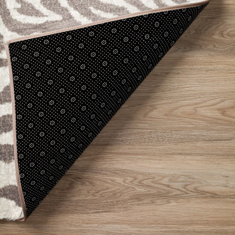 Dalyn Akina AK1 Mocha Rug backing detail