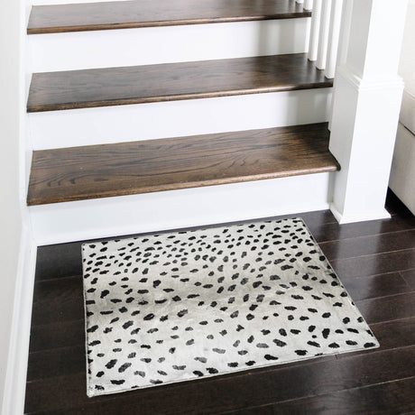 Dalyn Akina AK3 Ivory Rug shown in a room