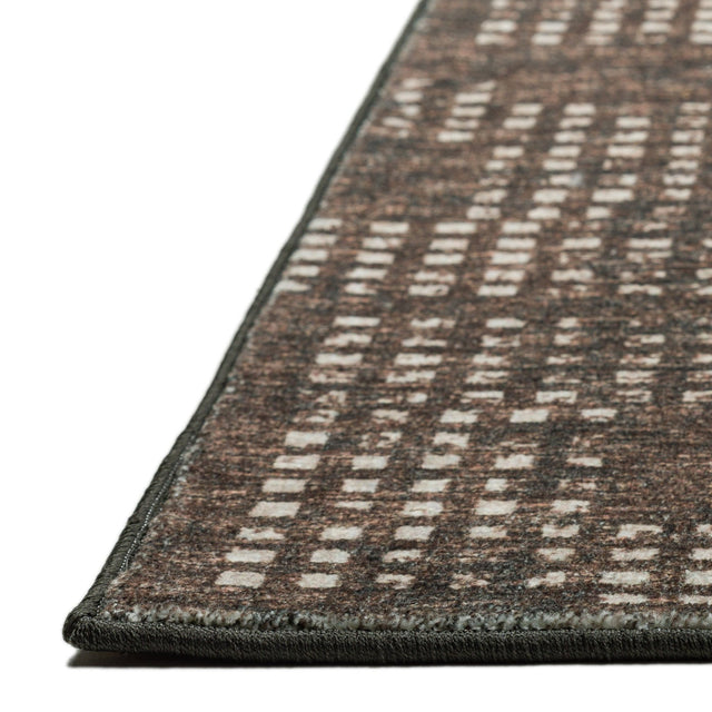 Dalyn Delano DA1 Chocolate Rug finished edge detail