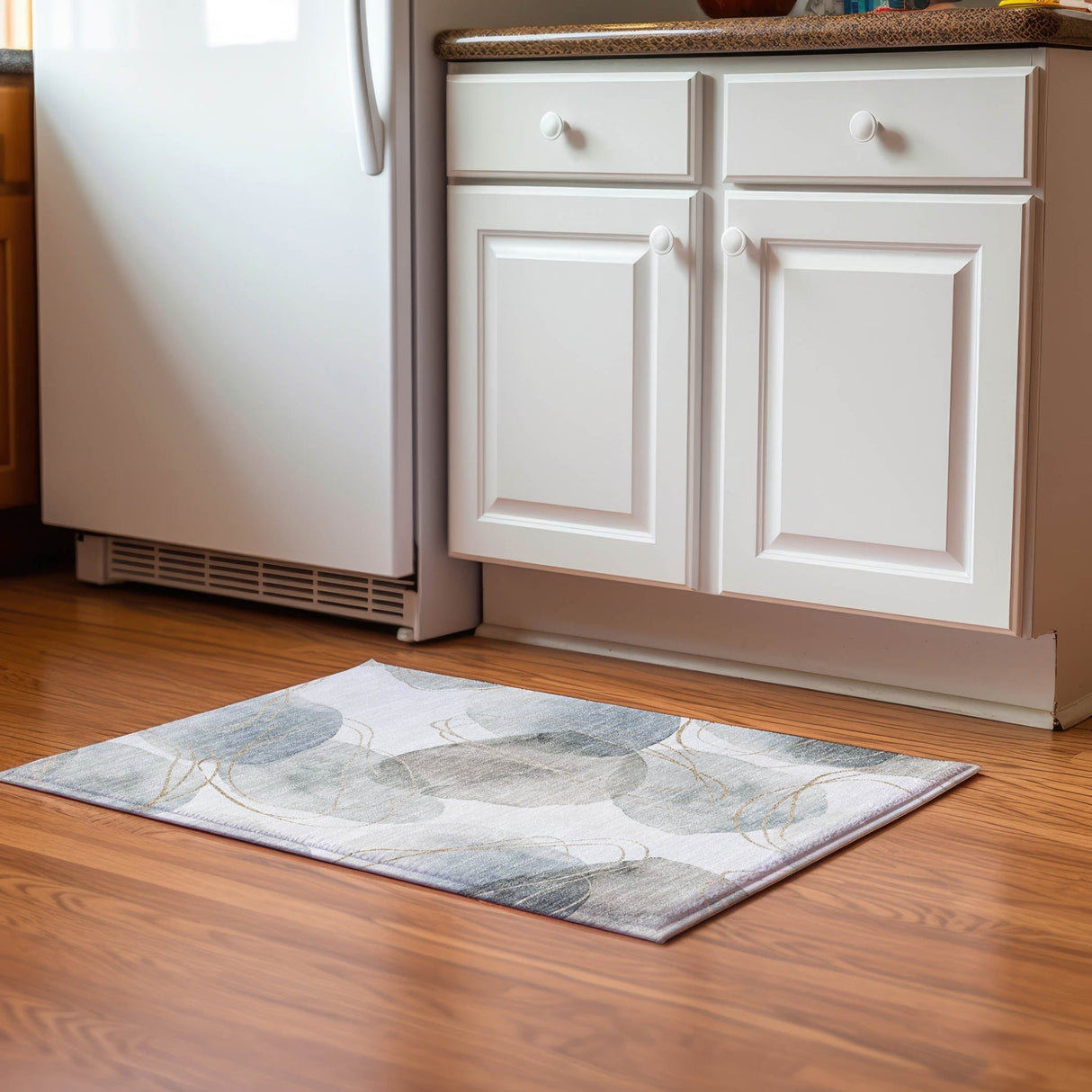 Dalyn Odyssey OY15 Pearl Rug shown in a room