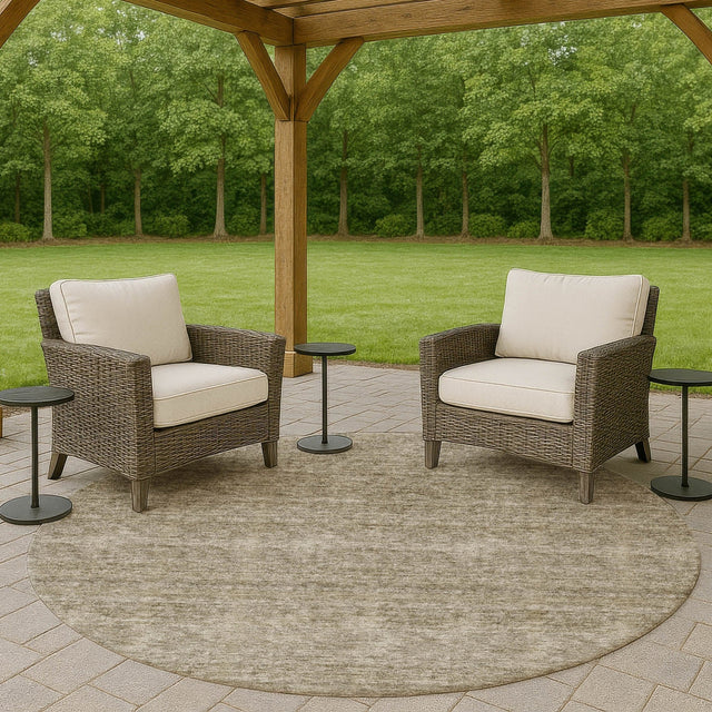Dalyn Soft Essentials SE1 Flax Rug outdoor lifestyle image