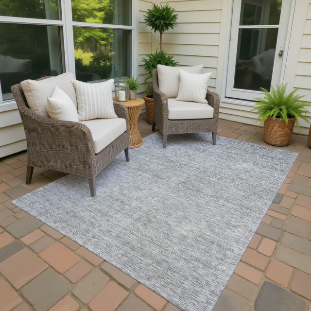 Dalyn Soft Essentials SE1 Silver Rug outdoor lifestyle image
