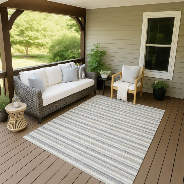 Dalyn Soft Essentials SE2 Silver Rug outdoor lifestyle image