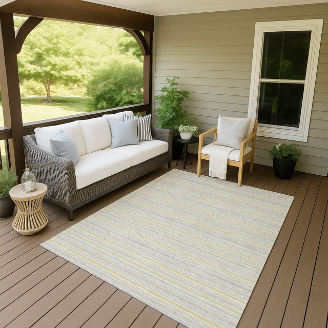 Dalyn Soft Essentials SE2 Wheat Rug outdoor lifestyle image