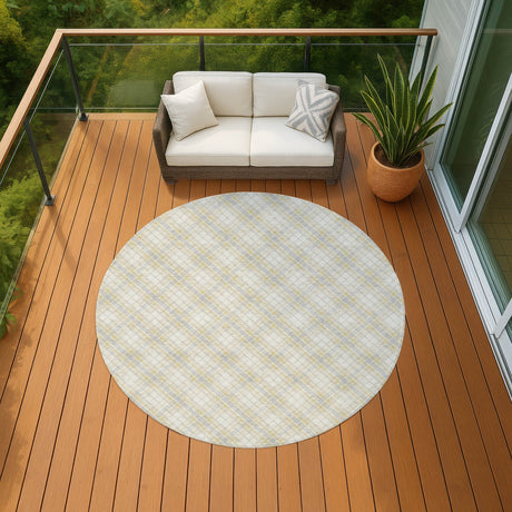 Dalyn Soft Essentials SE3 Wheat Rug outdoor lifestyle image