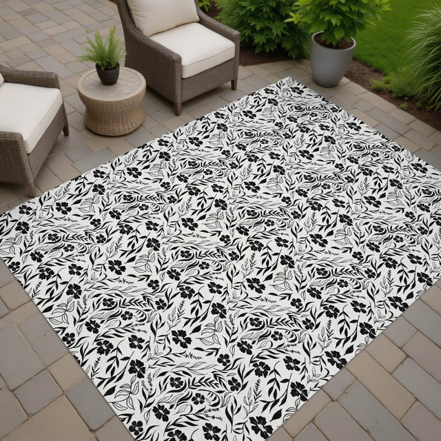 Dalyn Soft Essentials SE4 Ivory Rug outdoor lifestyle image