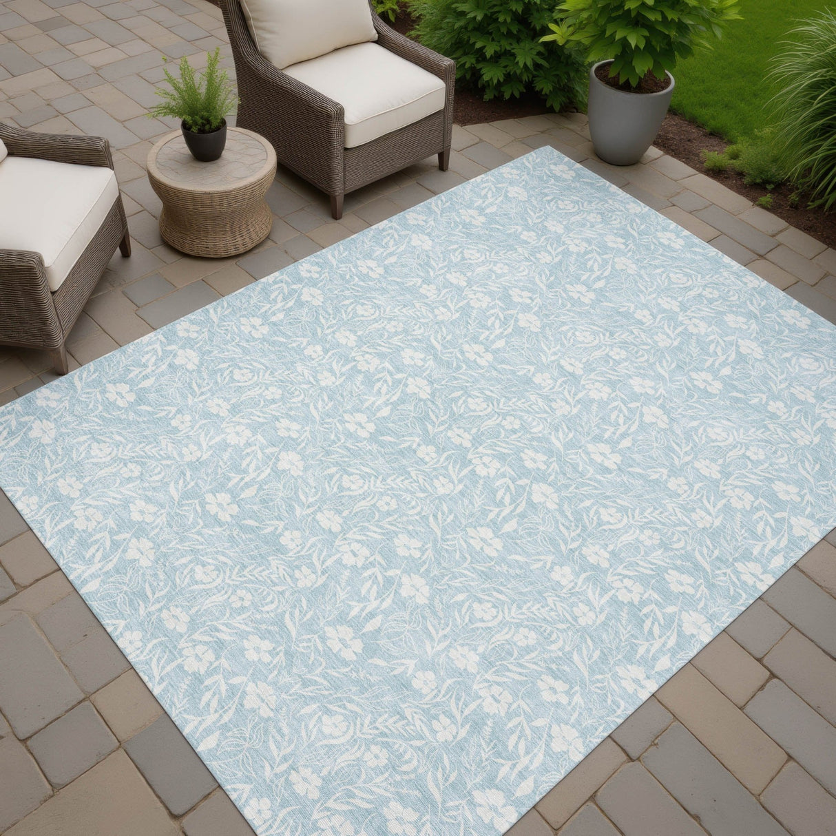 Dalyn Soft Essentials SE4 Sky Rug outdoor lifestyle image