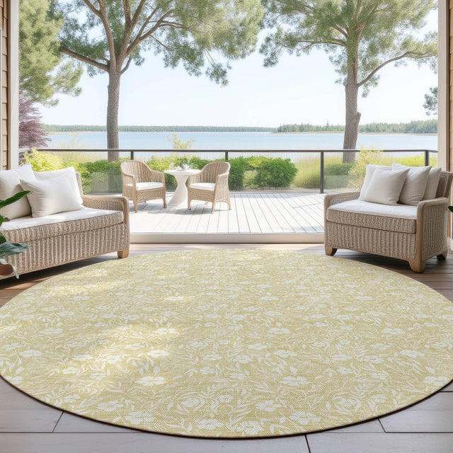 Dalyn Soft Essentials SE4 Wheat Rug outdoor lifestyle image