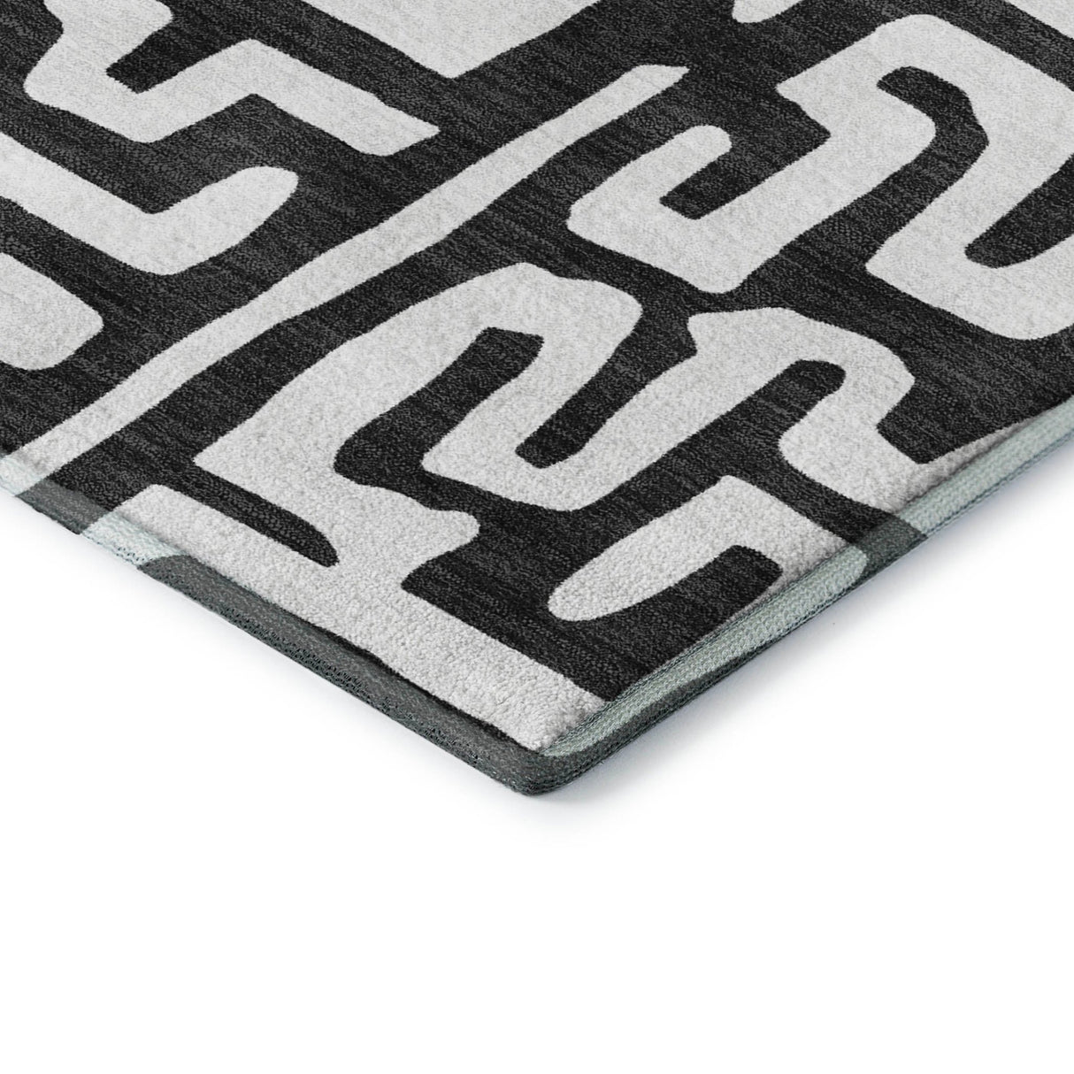 Dalyn The Reserve TR1 Black Rug corner detail