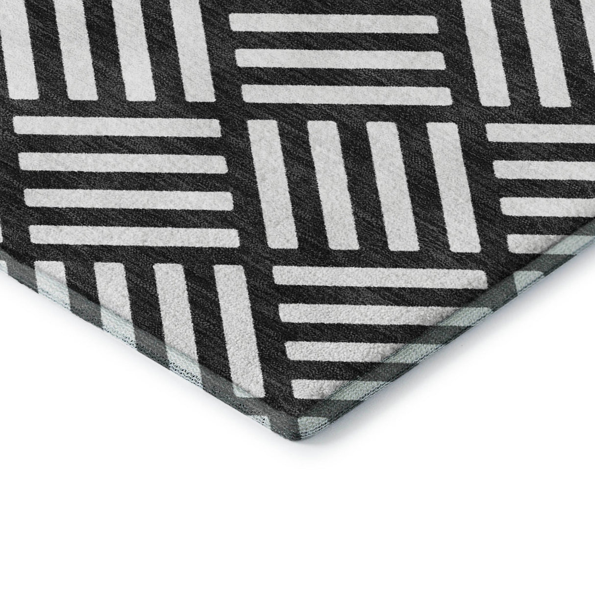 Dalyn The Reserve TR3 Black Rug corner detail