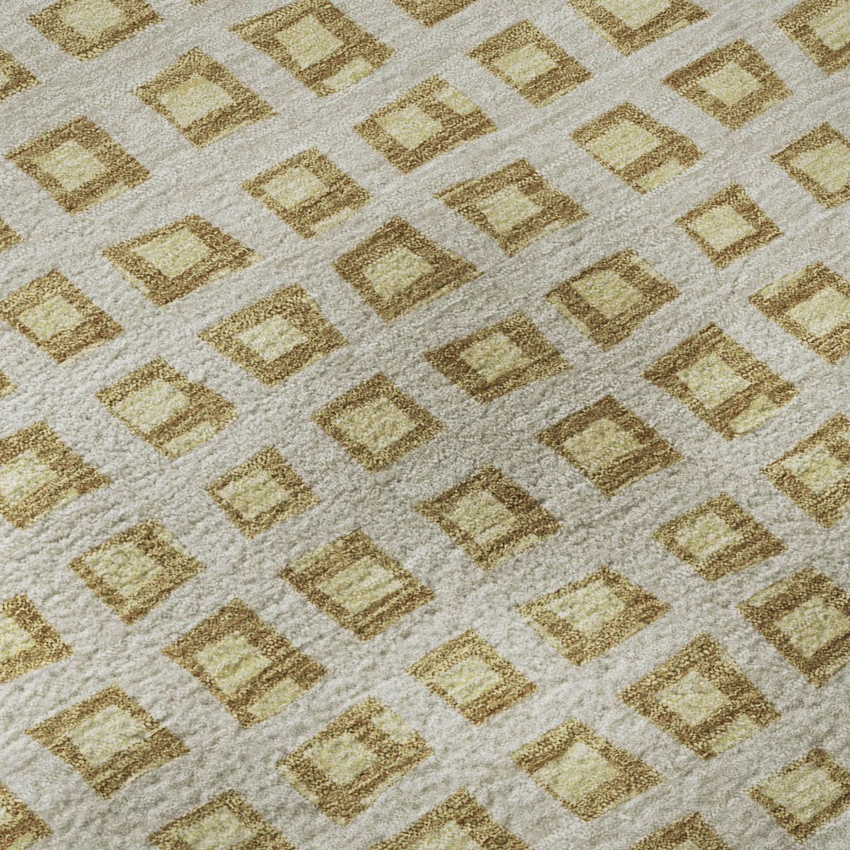 Dalyn The Reserve TR4 Gold Rug color swatch