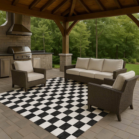 Dalyn The Reserve TR7 Black Rug outdoor lifestyle image