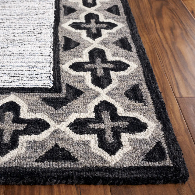 Safavieh Pine 4'-0" x 6'-0" Rug in Charcoal / Ivory