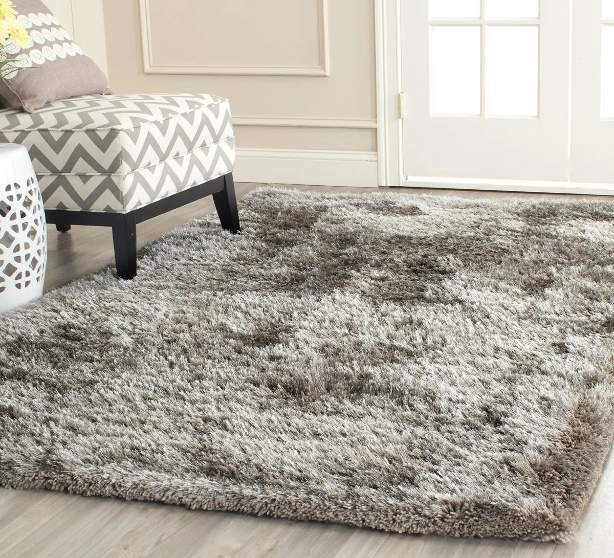 Safavieh Martha Stewart Shag 4'-0" x 6'-0" Rug in Silver