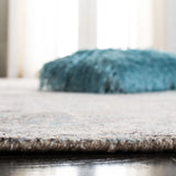 Safavieh Mirage 5'-0" x 8'-0" Rug in Light Blue / Grey