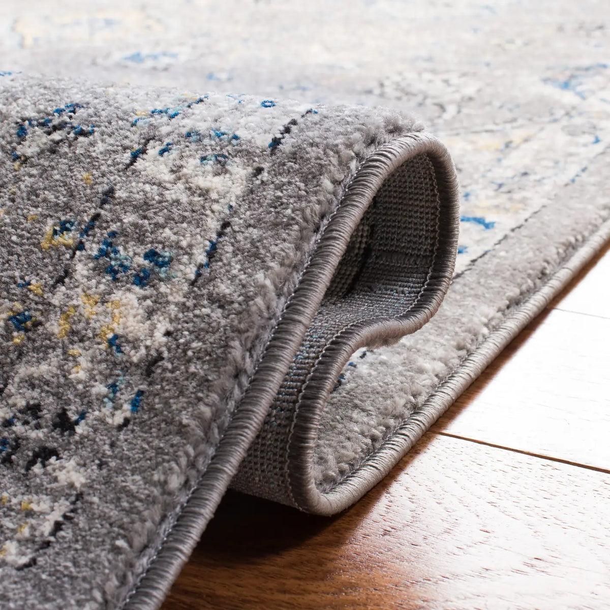 Safavieh Evoke 4'-0" x 6'-0" Rug in Dark Grey / Yellow