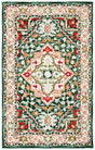 Safavieh Aspen 4'-0" x 6'-0" Rug in Green / Red