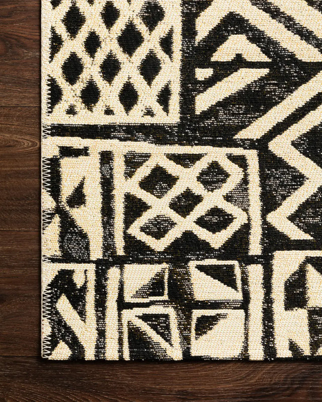 Loloi Mika Mik-13 Ivory/Black Rugs - corner on wood