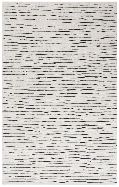 Safavieh Casablanca 4'-0" x 6'-0" Rug in Ivory / Black