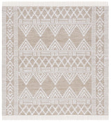 Safavieh Kilim 6'-0" x 6'-0" Rug in Beige / Ivory